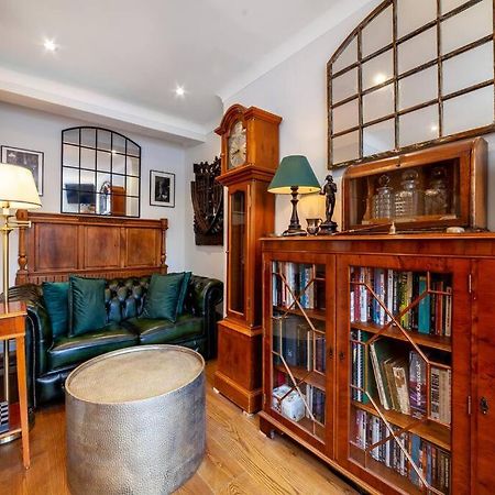 Апартаменти Outstanding Antique 1Br Flat In Soho Лондон Екстер'єр фото